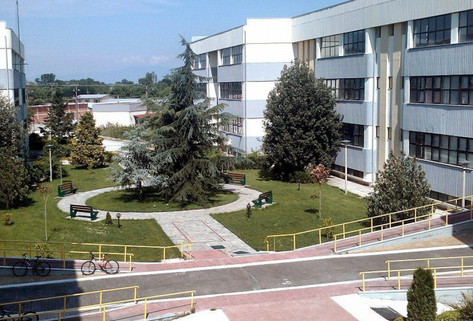 Στη Πρωτοβάθμια Εκπαίδευση Σερρών Δωρεά 52 υπολογιστών από το ΔΙΠΑΕ Σερρών Στη Πρωτοβάθμια Εκπαίδευση Σερρών Δωρεά 52 υπολογιστών από το ΔΙΠΑΕ Σερρών