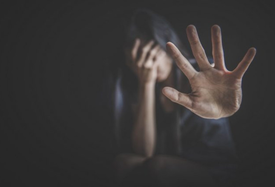 Ηλεία: Καταγγελία 19χρονης – Την κρατούσε φυλακισμένη, τη βίασε και τη χτυπούσε