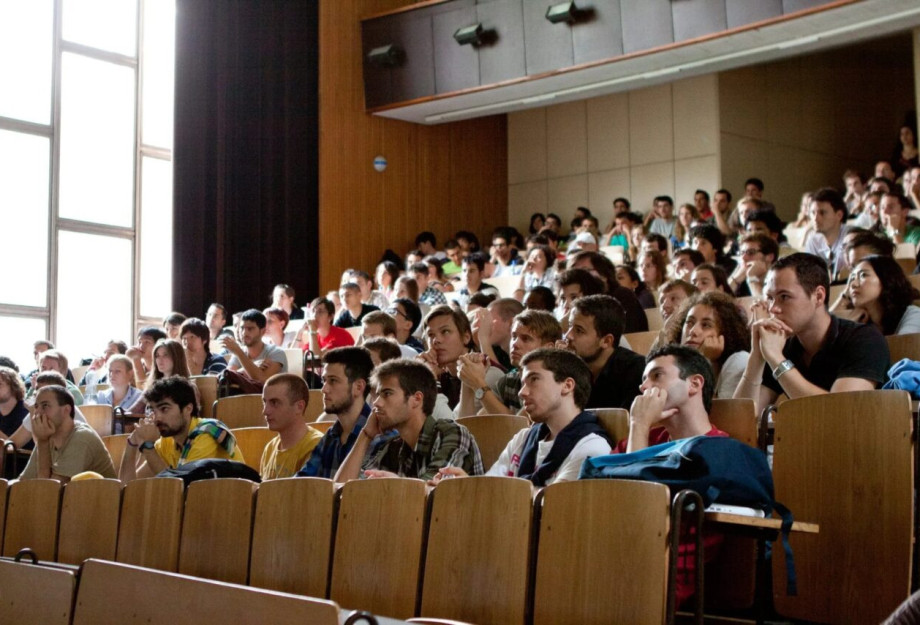 Έως τις 26 Νοεμβρίου η υποβολή αιτήσεων μετεγγραφής για τους φοιτητές Έως τις 26 Νοεμβρίου η υποβολή αιτήσεων μετεγγραφής για τους φοιτητές