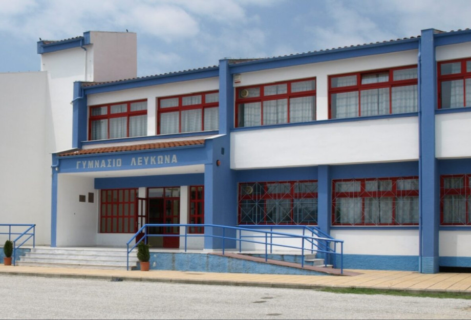 Αλέξανδρος Κλέτσας (Διευθυντής του Γυμνασίου Λευκώνα): Η επιτυχία του έργου είναι αποτέλεσμα «ομαδικής» προσπάθειας Αλέξανδρος Κλέτσας (Διευθυντής του Γυμνασίου Λευκώνα): Η επιτυχία του έργου είναι αποτέλεσμα «ομαδικής» προσπάθειας