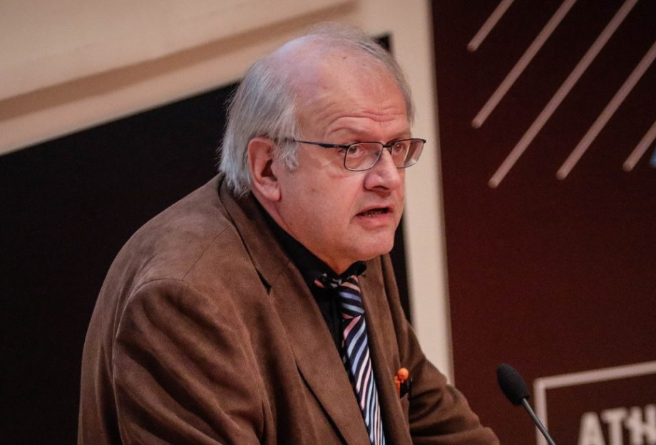 Άκης Τσελέντης: Παραιτήθηκε από την Επιτροπή Σεισμικού Κινδύνου Άκης Τσελέντης: Παραιτήθηκε από την Επιτροπή Σεισμικού Κινδύνου