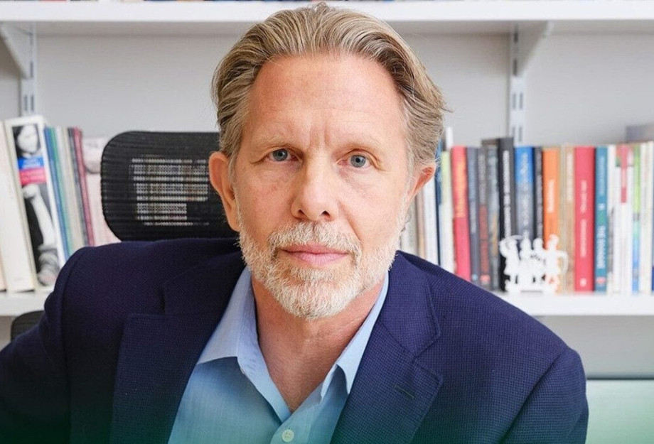 Γερουλάνος: «Ο κύριος Μητσοτάκης ενός Παράλληλου Σύμπαντος»