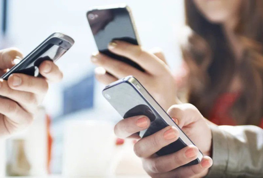 ΜyDATAapp: Eκδοση τιμολογίων και αποδείξεων από το κινητό ΜyDATAapp: Eκδοση τιμολογίων και αποδείξεων από το κινητό