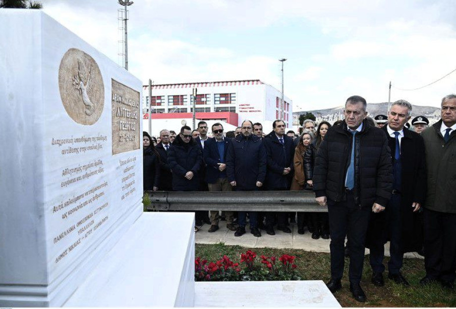 Συγκίνηση στα αποκαλυπτήρια του μνημείου προς τιμήν του Γιώργου Λυγγερίδη Συγκίνηση στα αποκαλυπτήρια του μνημείου προς τιμήν του Γιώργου Λυγγερίδη