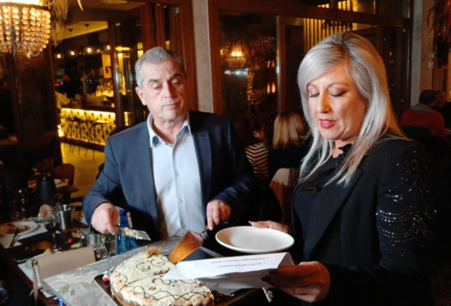 Σπυρόπουλος και ΜΜΕ αντάλλαξαν ευχές για υγεία, πρόοδο και καλές ειδήσεις Σπυρόπουλος και ΜΜΕ αντάλλαξαν ευχές για υγεία, πρόοδο και καλές ειδήσεις