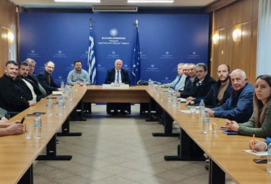 Συνάντηση Τσιάρα με εκπροσώπους αγροτικών συλλόγων: Δέσμευση για στήριξη της παραγωγής και στοχευμένες παρεμβάσεις Συνάντηση Τσιάρα με εκπροσώπους αγροτικών συλλόγων: Δέσμευση για στήριξη της παραγωγής και στοχευμένες παρεμβάσεις