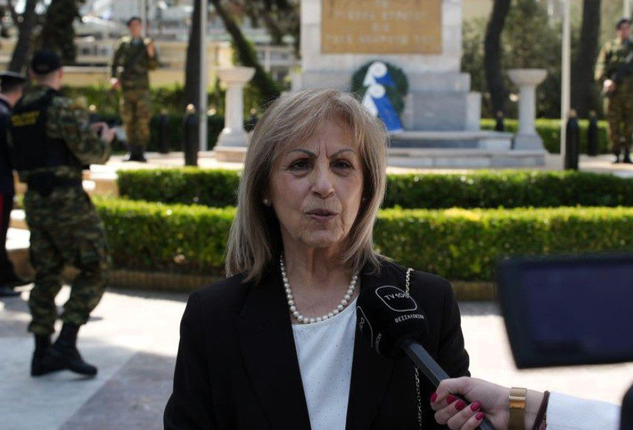 Αθηνά Αηδονά: Χρόνια πολλά σε όλα τα στελέχη του Στρατού Ξηράς Αθηνά Αηδονά: Χρόνια πολλά σε όλα τα στελέχη του Στρατού Ξηράς