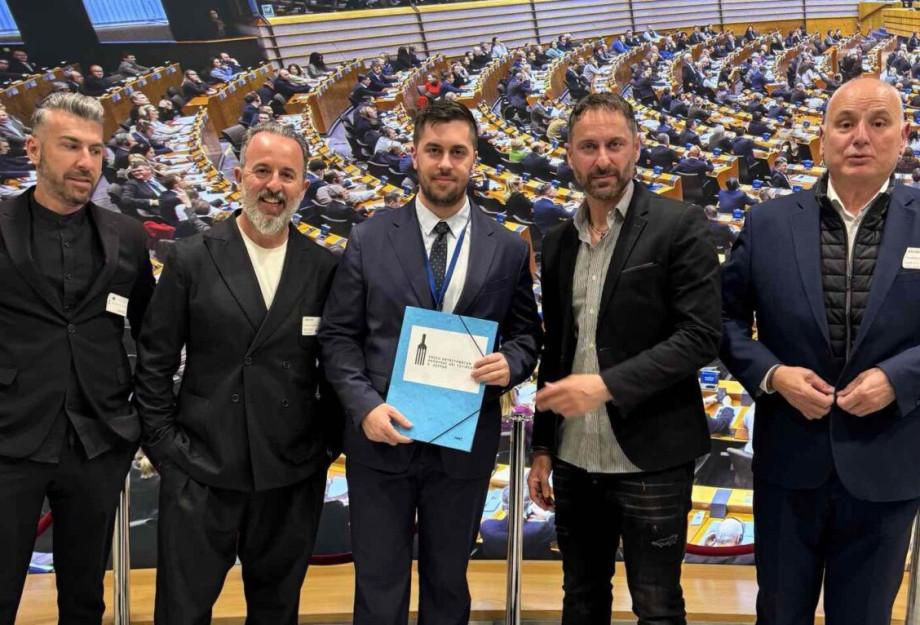 Στις Βρυξέλλες η Εστίαση Νομού Σερρών για τα συγγενικά & πνευματικά δικαιώματα Στις Βρυξέλλες η Εστίαση Νομού Σερρών για τα συγγενικά & πνευματικά δικαιώματα