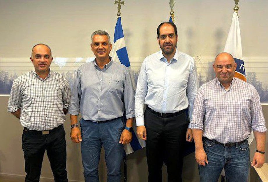 Συνάντηση Ένωσης Εθελοντών Πυροσβεστικού Σώματος με τον Γιώργο Κεφαλογιάννη Συνάντηση Ένωσης Εθελοντών Πυροσβεστικού Σώματος με τον Γιώργο Κεφαλογιάννη