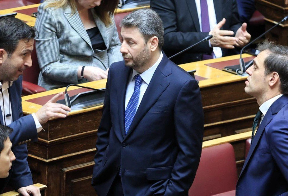 ΠΑΣΟΚ: Η θέση στις δημοσκοπήσεις φέρνει δημόσια γκρίνια για επιλογές της ηγεσίας του κόμματος ΠΑΣΟΚ: Η θέση στις δημοσκοπήσεις φέρνει δημόσια γκρίνια για επιλογές της ηγεσίας του κόμματος