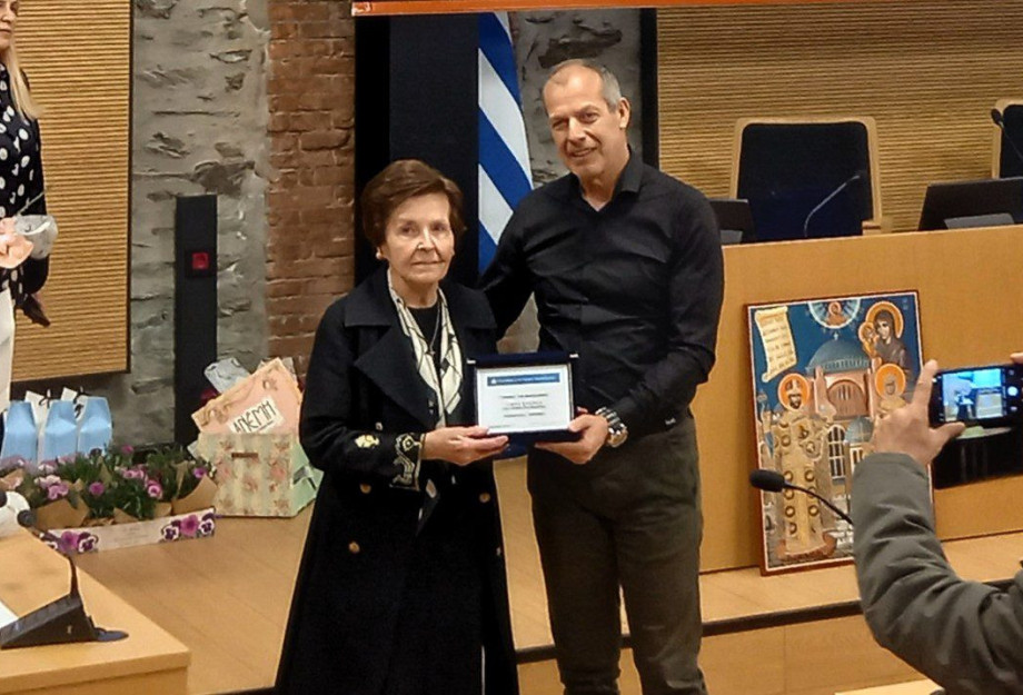 Η Στέλλα Ελευθεριάδου από το Λύκειο Ελληνίδων Σερρών στις 12 «Γυναίκες της Μακεδονίας» Η Στέλλα Ελευθεριάδου από το Λύκειο Ελληνίδων Σερρών στις 12 «Γυναίκες της Μακεδονίας»
