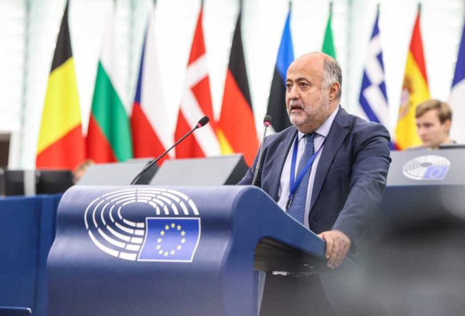 Δημήτρης Τσιόδρας: Μέτρα αντιμετώπισης για την παράνομη διακίνηση φαρμάκων μέσω διαδικτύου Δημήτρης Τσιόδρας: Μέτρα αντιμετώπισης για την παράνομη διακίνηση φαρμάκων μέσω διαδικτύου