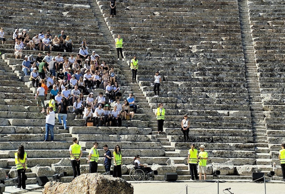 Άσκηση ετοιμότητας «ΘΥΜΕΛΗ» για την αντιμετώπιση πυρκαγιάς στο Αρχαίο Θέατρο Επιδαύρου Άσκηση ετοιμότητας «ΘΥΜΕΛΗ» για την αντιμετώπιση πυρκαγιάς στο Αρχαίο Θέατρο Επιδαύρου