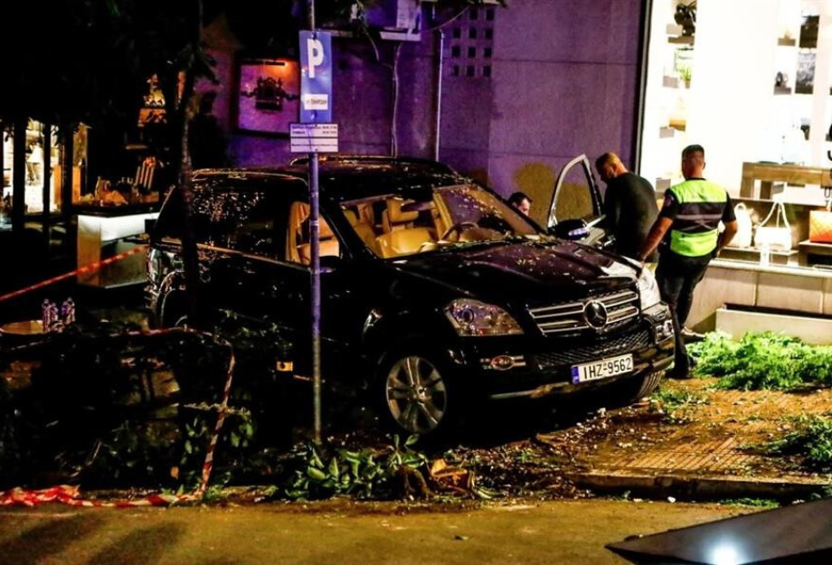 Πανικός στο Κολωνάκι: Τζιπ έπεσε σε πεζούς έξω από εστιατόριο – 11 τραυματίες, ένας σοβαρά Πανικός στο Κολωνάκι: Τζιπ έπεσε σε πεζούς έξω από εστιατόριο – 11 τραυματίες, ένας σοβαρά