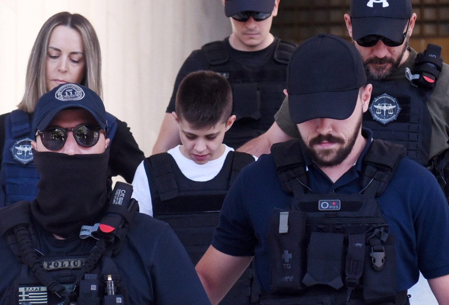 Ειρήνη Μουρτζούκου: “Ο Θεός με έχει συγχωρήσει γιατί ξέρει και έχει δει τι έζησα από παιδί” Ειρήνη Μουρτζούκου: “Ο Θεός με έχει συγχωρήσει γιατί ξέρει και έχει δει τι έζησα από παιδί”