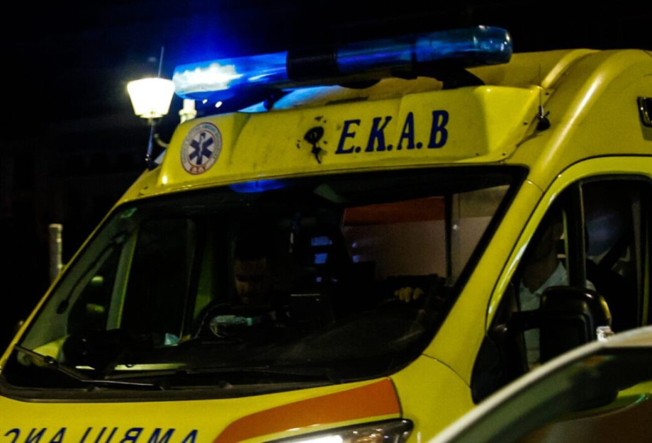 ΑΣΘΕΝΟΦΟΡΟ (ΚΟΝΤΑΡΙΝΗΣ ΓΙΩΡΓΟΣ EUROKINISSI) ΑΣΘΕΝΟΦΟΡΟ (ΚΟΝΤΑΡΙΝΗΣ ΓΙΩΡΓΟΣ EUROKINISSI)