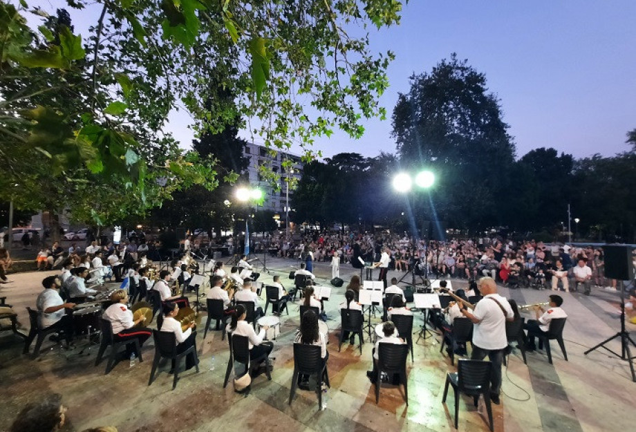 «Μάγεψε» η Φιλαρμονική μπάντα του Δήμου Σερρών «Μάγεψε» η Φιλαρμονική μπάντα του Δήμου Σερρών