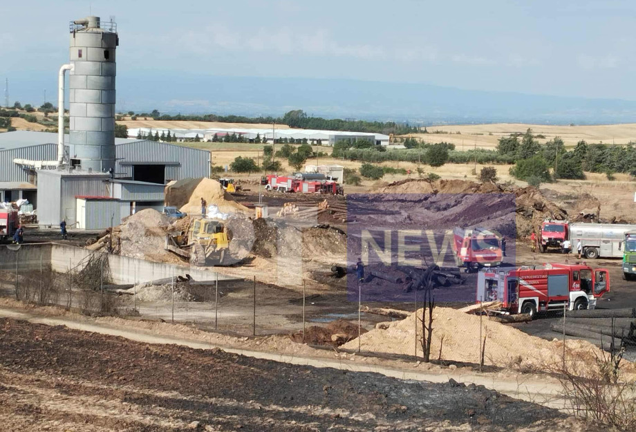 Έσβησε η φωτιά στο εργοστάσιο ξυλείας στο Νέο Σούλι Έσβησε η φωτιά στο εργοστάσιο ξυλείας στο Νέο Σούλι