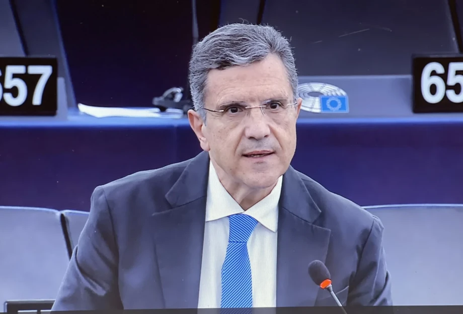 Γιώργος Αυτιάς: 726 εκατομμύρια ευρώ για τη διάβρωση των ακτών στα Νησιά Γιώργος Αυτιάς: 726 εκατομμύρια ευρώ για τη διάβρωση των ακτών στα Νησιά
