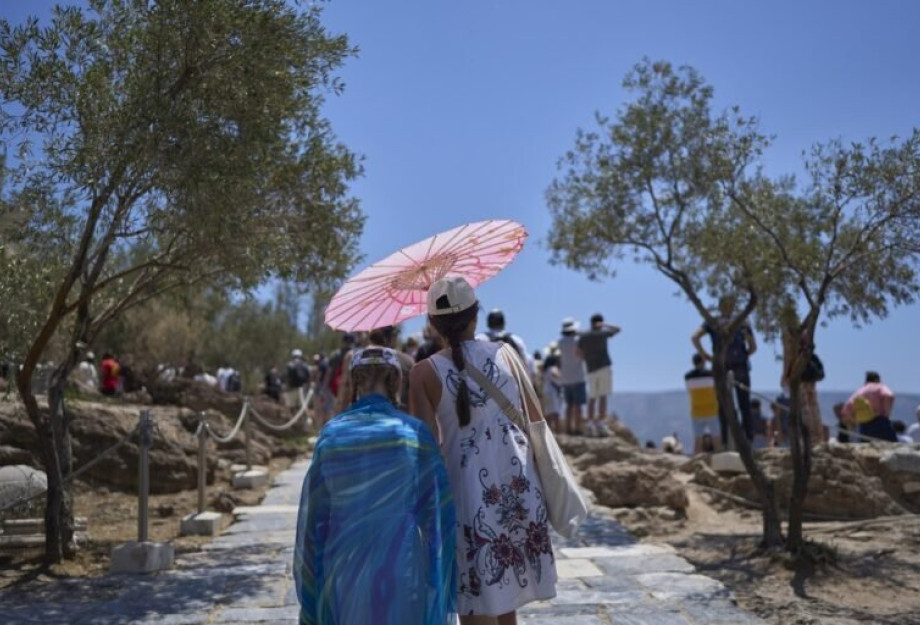 Πολύ υψηλές θερμοκρασίες σήμερα-Αύριο η πτώση της θερμοκρασίας Πολύ υψηλές θερμοκρασίες σήμερα-Αύριο η πτώση της θερμοκρασίας