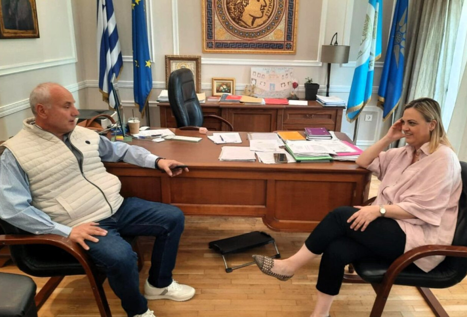 Σέρρες: Επίσκεψη Κοτσαμπά στη Βαρβάρα Μητλιάγκα για την επικρατούσα κατάσταση λόγω ρύπανσης του δικτύου ύδρευσης Σέρρες: Επίσκεψη Κοτσαμπά στη Βαρβάρα Μητλιάγκα για την επικρατούσα κατάσταση λόγω ρύπανσης του δικτύου ύδρευσης