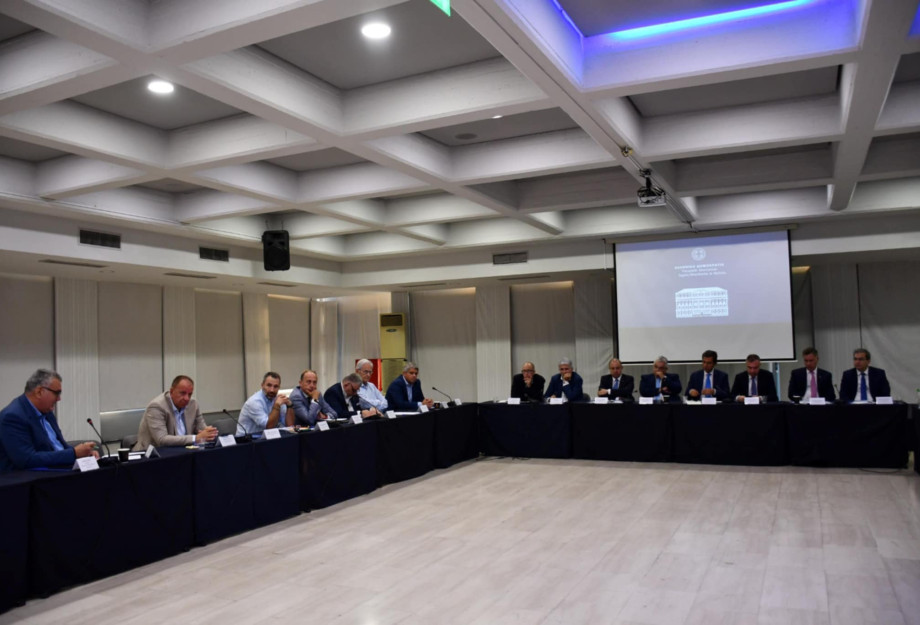 Προσπάθεια για την διασύνδεση των Πανεπιστημίων με την αγορά εργασίας με πρωτοβουλία Γκιουλέκα Προσπάθεια για την διασύνδεση των Πανεπιστημίων με την αγορά εργασίας με πρωτοβουλία Γκιουλέκα