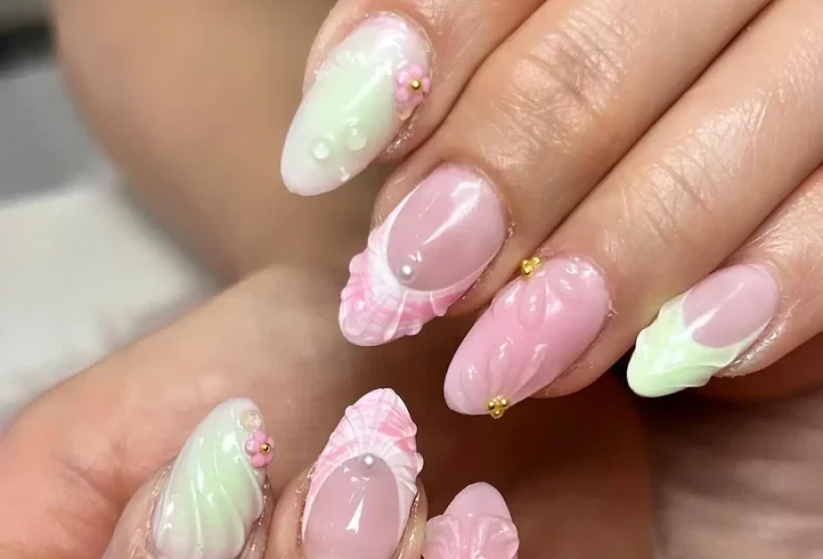 Mermaid Nails: Η πιο fun επιλογή για το μανικιούρ των διακοπών Mermaid Nails: Η πιο fun επιλογή για το μανικιούρ των διακοπών
