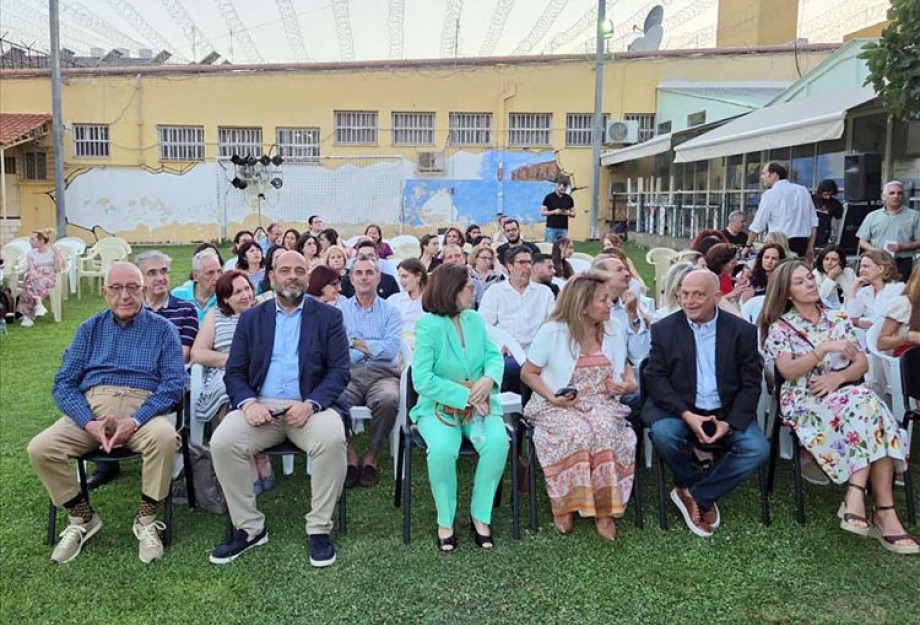 Ο ΠτΒ στην θεατρική παράσταση στο Σωφρονιστικό Κατάστημα Κορυδαλλού Ο ΠτΒ στην θεατρική παράσταση στο Σωφρονιστικό Κατάστημα Κορυδαλλού