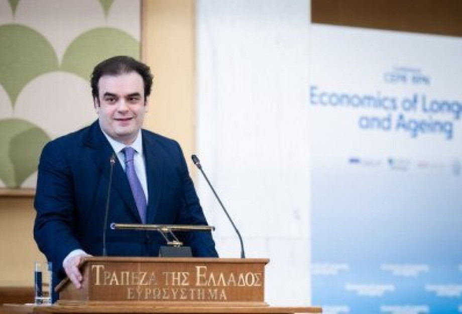 Κυριάκος Πιερρακάκης: Οι εξαγωγές σε σχέση με το ΑΕΠ ήταν μόλις 19% το 2009 - Tώρα είναι στο 42% Κυριάκος Πιερρακάκης: Οι εξαγωγές σε σχέση με το ΑΕΠ ήταν μόλις 19% το 2009 - Tώρα είναι στο 42%