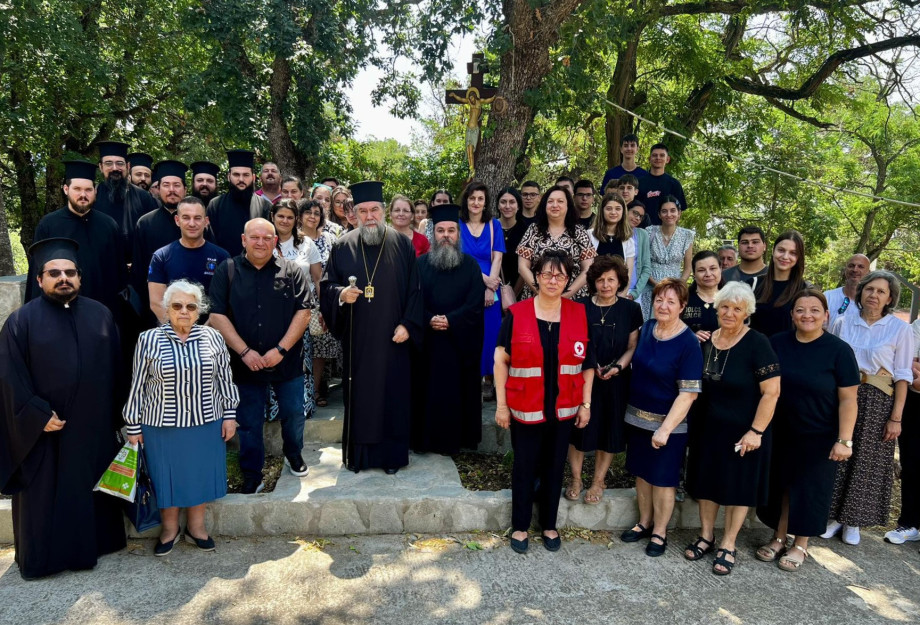 Σερρών Θεολόγος: Η κατασκήνωση, συνέχεια και εμπλουτισμός του έργου της Εκκλησίας μας Σερρών Θεολόγος: Η κατασκήνωση, συνέχεια και εμπλουτισμός του έργου της Εκκλησίας μας