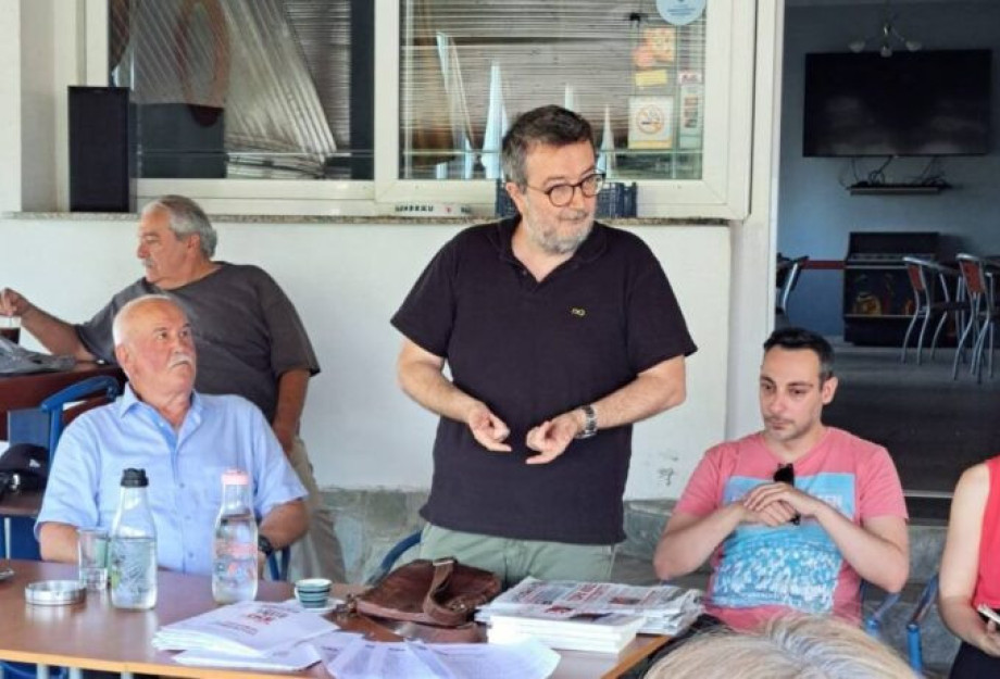 Σύσκεψη στα Πλατανάκια από την Κομματική Οργάνωση Σιντικής του ΚΚΕ Σύσκεψη στα Πλατανάκια από την Κομματική Οργάνωση Σιντικής του ΚΚΕ