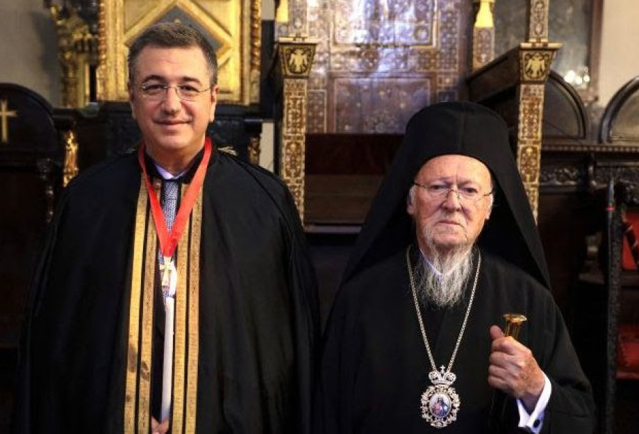 Σε Άρχοντα του Οικουμενικού Πατριαρχείου αναγορεύτηκε ο Απόστολος Τζιτζικώστας Σε Άρχοντα του Οικουμενικού Πατριαρχείου αναγορεύτηκε ο Απόστολος Τζιτζικώστας