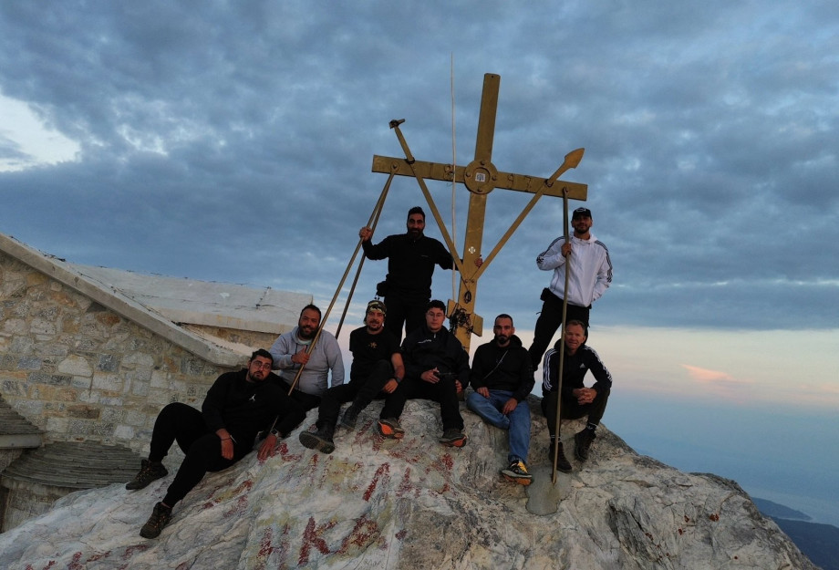 Σέρρες - Στις 18 Αυγούστου στο Άγιο Όρος φτάσανε στην κορυφή του Άθωνα Σέρρες - Στις 18 Αυγούστου στο Άγιο Όρος φτάσανε στην κορυφή του Άθωνα