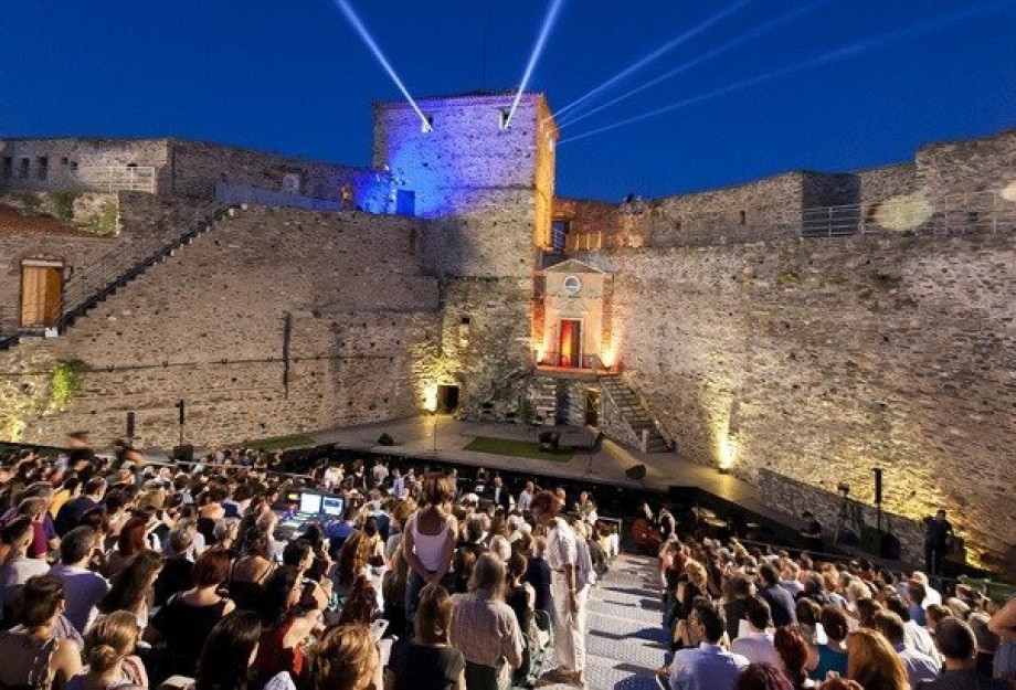 Φεστιβάλ Επταπυργίου 2025 : 14 Παραστάσεις – 12 sold out – Χιλιάδες θεατές