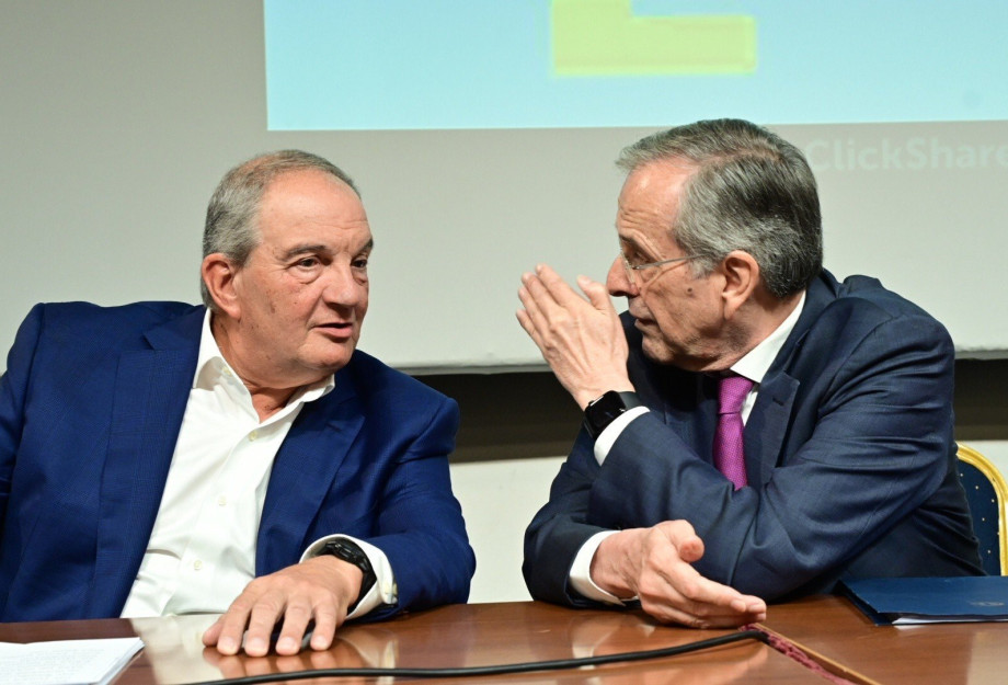 Κώστας Καραμανλής: «Φούντωσε» τα σενάρια η «εισβολή» του στο διαδίκτυο για τα πολιτικά του σχέδια Κώστας Καραμανλής: «Φούντωσε» τα σενάρια η «εισβολή» του στο διαδίκτυο για τα πολιτικά του σχέδια