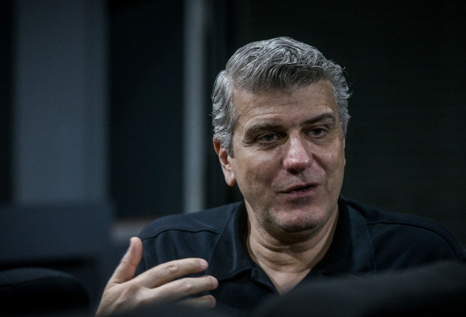 Έξαλλος ο Βλαδίμηρος Κυριακίδης στα Χανιά: «Ντροπή τους, να μην ξαναρθούμε» (vid) Έξαλλος ο Βλαδίμηρος Κυριακίδης στα Χανιά: «Ντροπή τους, να μην ξαναρθούμε» (vid)