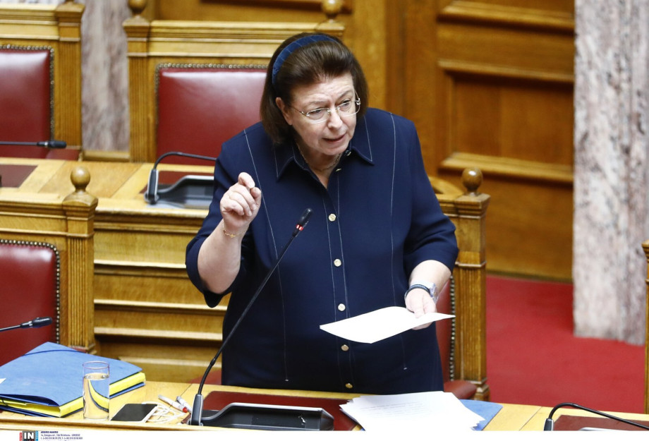 Λίνα Μενδώνη για λόφο Παπούρα-Η λύση διασφαλίζει την ανάδειξη του μνημείου και την ασφάλεια των πτήσεων Λίνα Μενδώνη για λόφο Παπούρα-Η λύση διασφαλίζει την ανάδειξη του μνημείου και την ασφάλεια των πτήσεων