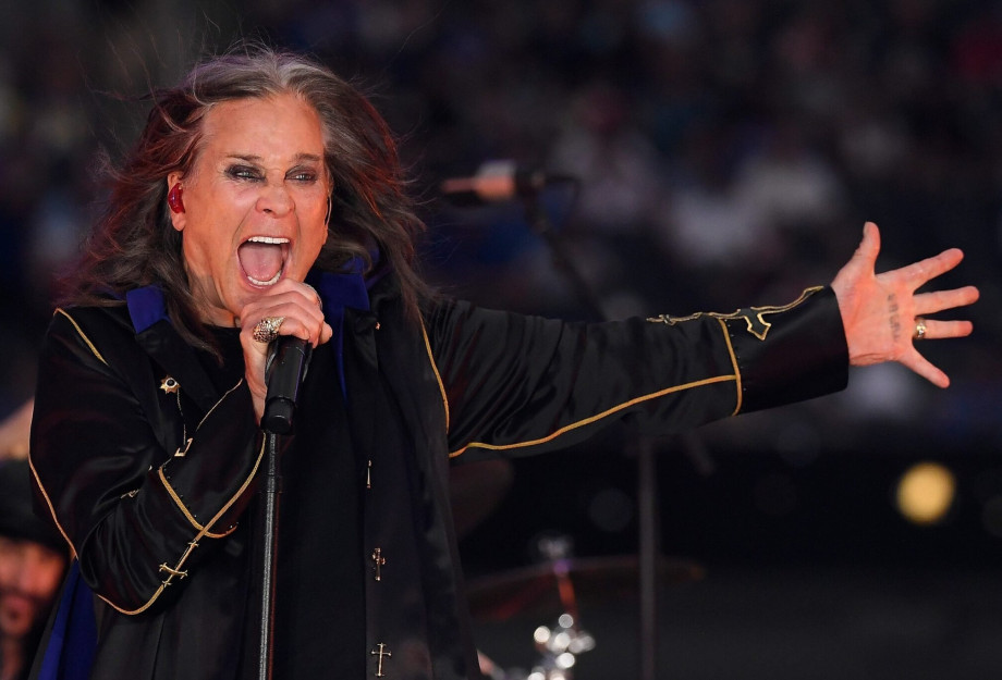 Ο Ozzy Osbourne πέθανε σε ηλικία 76 ετών, λίγες εβδομάδες μετά την αποχαιρετιστήρια συναυλία των Black Sabbath