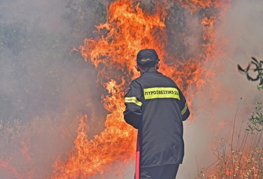 Μάχη με τις φλόγες σε Κύθηρα και Μεσσηνία - Χωρίς ενεργό μέτωπο η φωτιά στην Αττική Μάχη με τις φλόγες σε Κύθηρα και Μεσσηνία - Χωρίς ενεργό μέτωπο η φωτιά στην Αττική