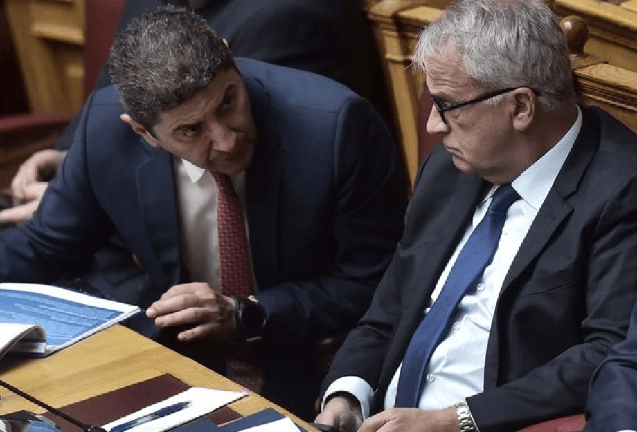 Πανελλήνια Ομοσπονδία Γεωτεχνικών-Ζούμε το θέατρο του παραλόγου