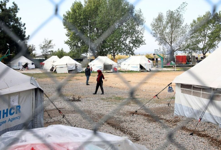 Ποινή φυλάκισης έξι μηνών στους έξι μετανάστες - Οδηγήθηκαν στις φυλακές Νιγρίτας Ποινή φυλάκισης έξι μηνών στους έξι μετανάστες - Οδηγήθηκαν στις φυλακές Νιγρίτας