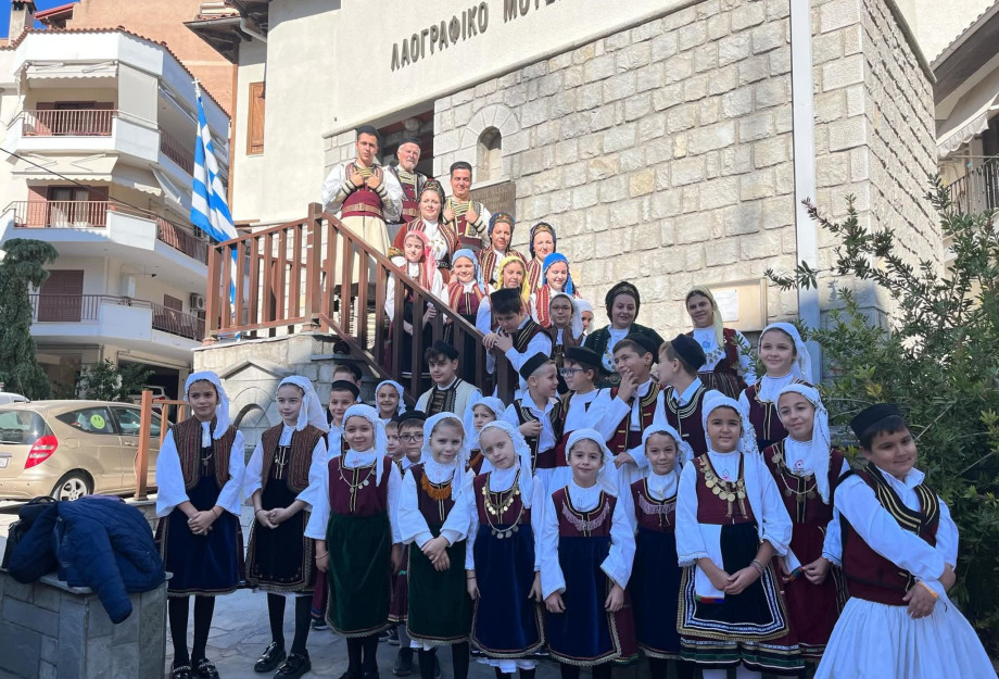 Σύλλογος Βλάχων: 15 Σεπτεμβρίου ξεκινάμε και εμείς με όλα τα χορευτικά μας τμήματα Σύλλογος Βλάχων: 15 Σεπτεμβρίου ξεκινάμε και εμείς με όλα τα χορευτικά μας τμήματα