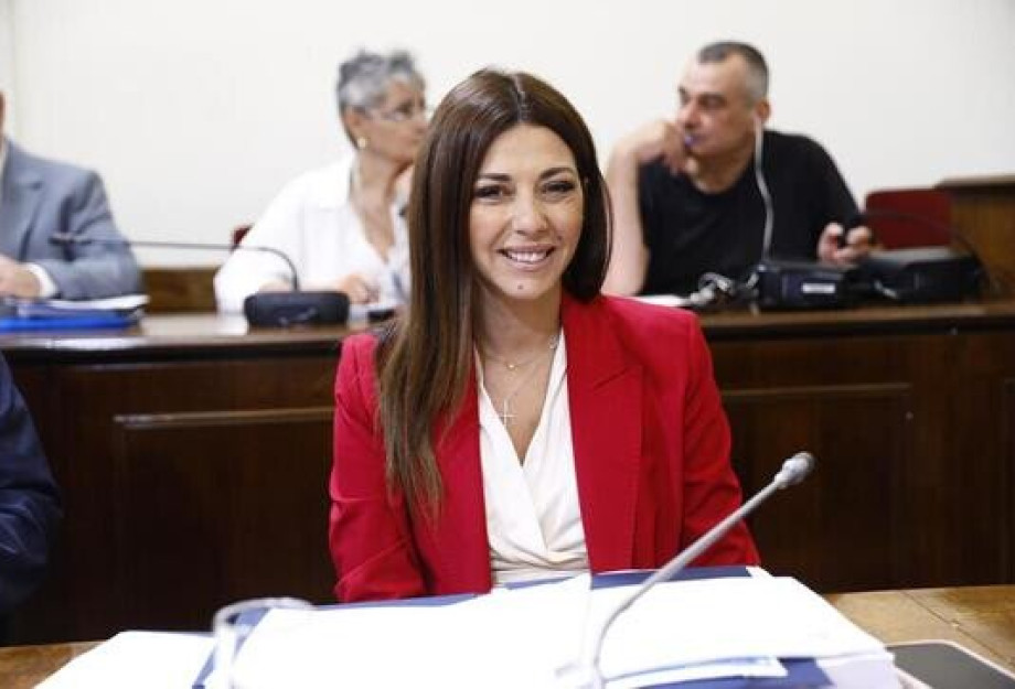 Σοφία Ζαχαράκη: 1.200 νέες οργανικές θέσεις ψυχολόγων και κοινωνικών λειτουργών στα σχολεία Σοφία Ζαχαράκη: 1.200 νέες οργανικές θέσεις ψυχολόγων και κοινωνικών λειτουργών στα σχολεία
