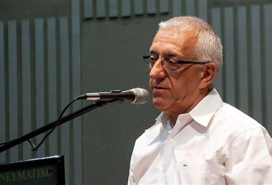 Η Βουλή δωρίζει 15 οδοντιατρικές καρέκλες στην οδοντιατρική Σχολή στο ΕΚΠΑ Η Βουλή δωρίζει 15 οδοντιατρικές καρέκλες στην οδοντιατρική Σχολή στο ΕΚΠΑ