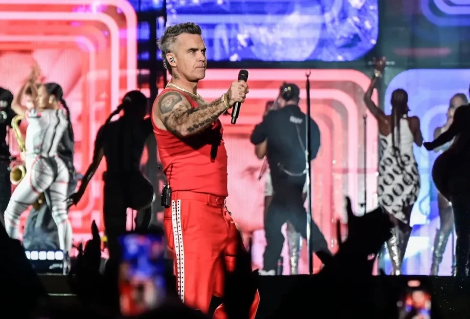 Ακυρώθηκε η συναυλία του Ρόμπι Γουίλιαμς στην Κωνσταντινούπολη - Τι του «χρεώνουν» οι Τούρκοι