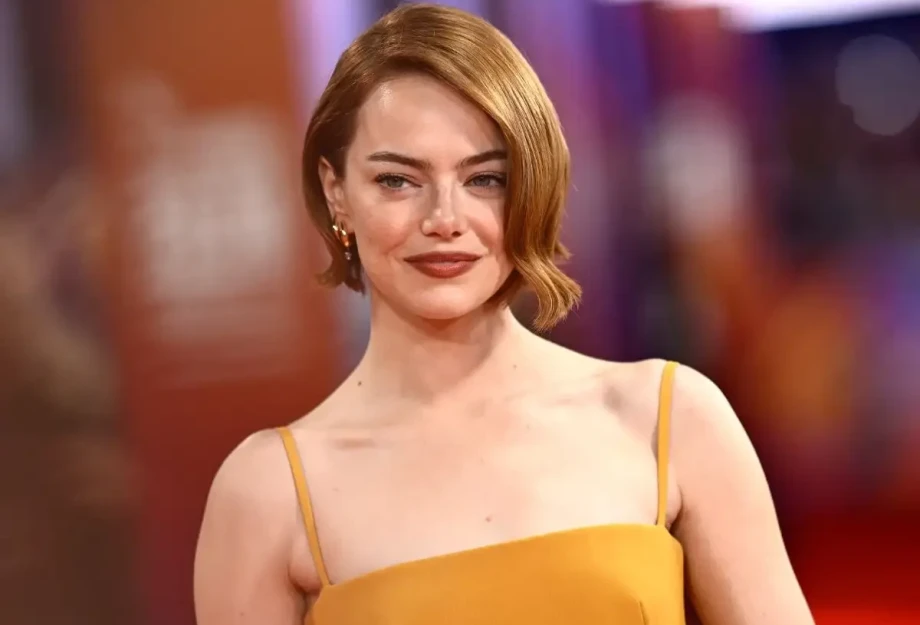 Emma Stone: Με κομψό bixie haircut στο 69ο BFI London Film Festival