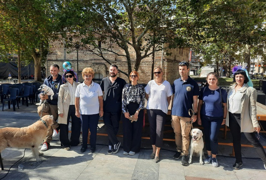 Βαρβάρα Μητλιάγκα-Γιορτάζουμε την Παγκόσμια Ημέρα Ζώων