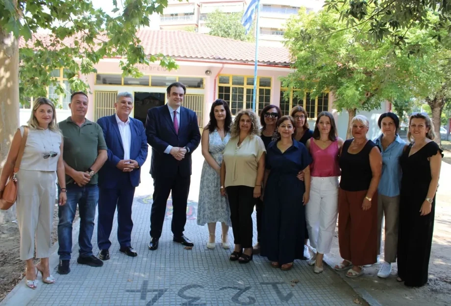 Το ανακαινισμένο σχολείο στο Δήμο Κορδελιού-Ευόσμου επισκέφθηκε ο Κυριάκος Πιερρακάκης