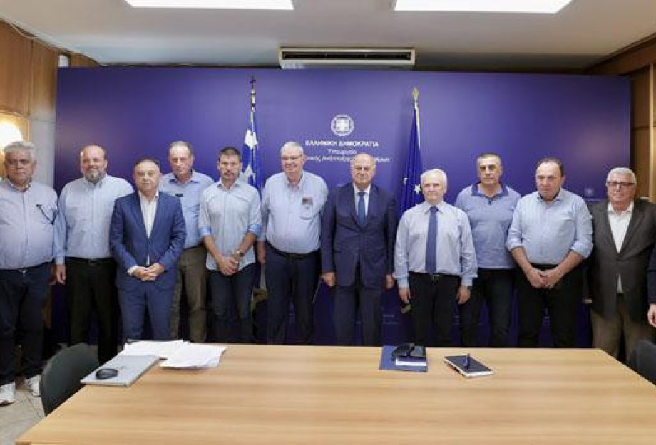 Σύσκεψη Κώστα Τσιάρα με Περιφερειάρχες για την ευλογιά