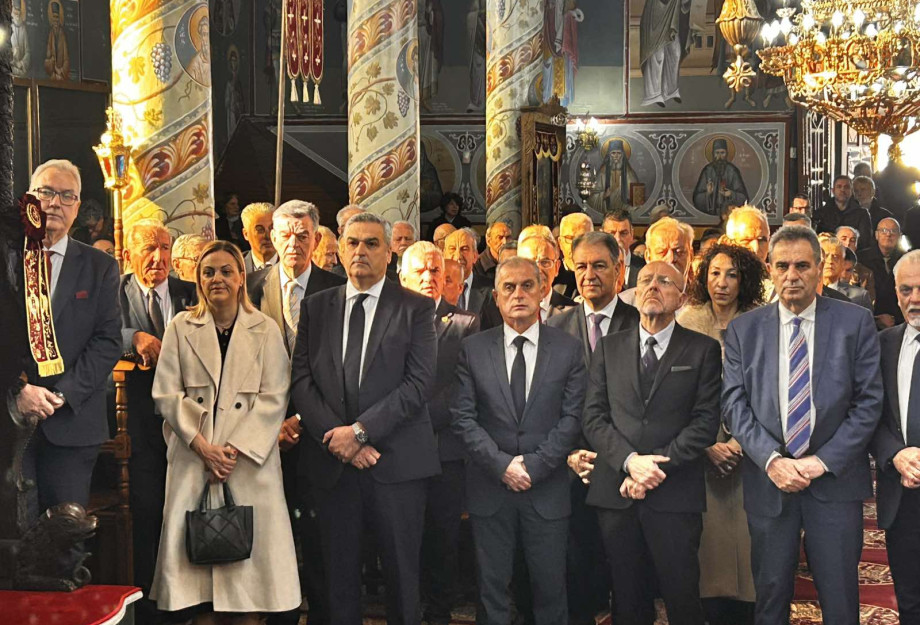 Με επισημότητα το ετήσιο μνημόσυνο για τα 204 χρόνια από τον θάνατο του ήρωα Εμμανουήλ Παπά